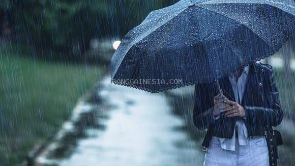 Pantau Cuaca di Banggai, Hujan Ringan di Wilayah Batui dan Batui Selatan Masih Awet dibanding WIlayah Lain