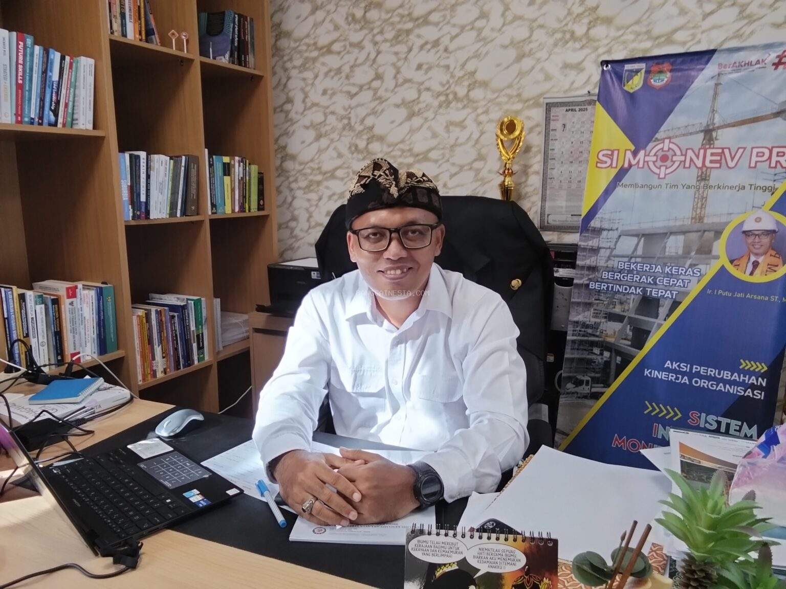  Dinas PUPR Banggai Klarifikasi Kerusakan Proyek Venue Kolam Renang Tahap I
